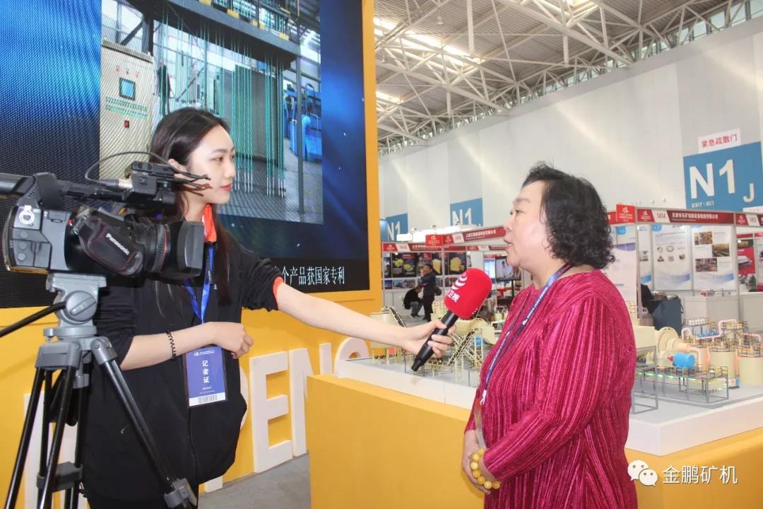 于建環董事長接受三沙衛視采訪 于建環董事長接受三沙衛視采訪